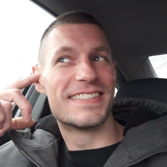 Meet your Posher, Brandon - Picture 1 of 1